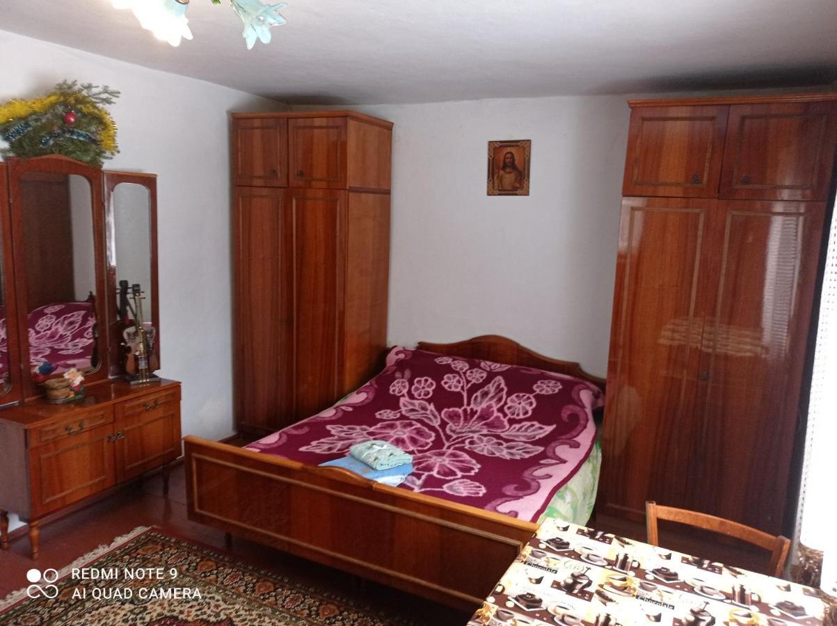 Садиба Брусний Mykulytschyn Exterior foto